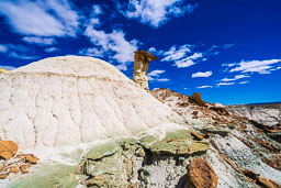 white-rocks-utah-hoodoo-sky.jpg